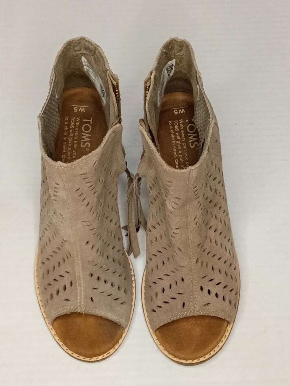 TOMS Majorca Taupe Suede Perforated Peep Toe Booties Women's Size 5